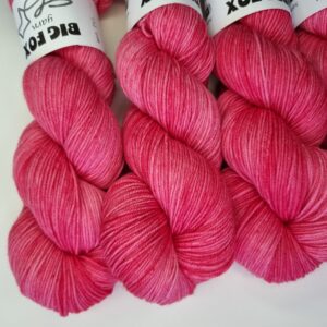 Alternative view of Pink Robyn (HV)